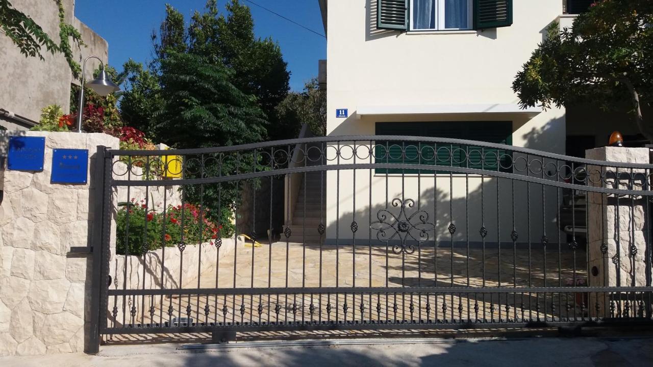 Apartments By The Sea Vinjerac, Zadar - 13811 Posedarje Exteriör bild